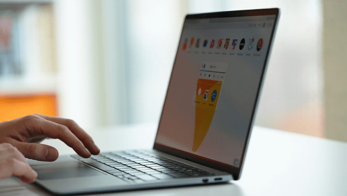 Google Pixelbook Go cop