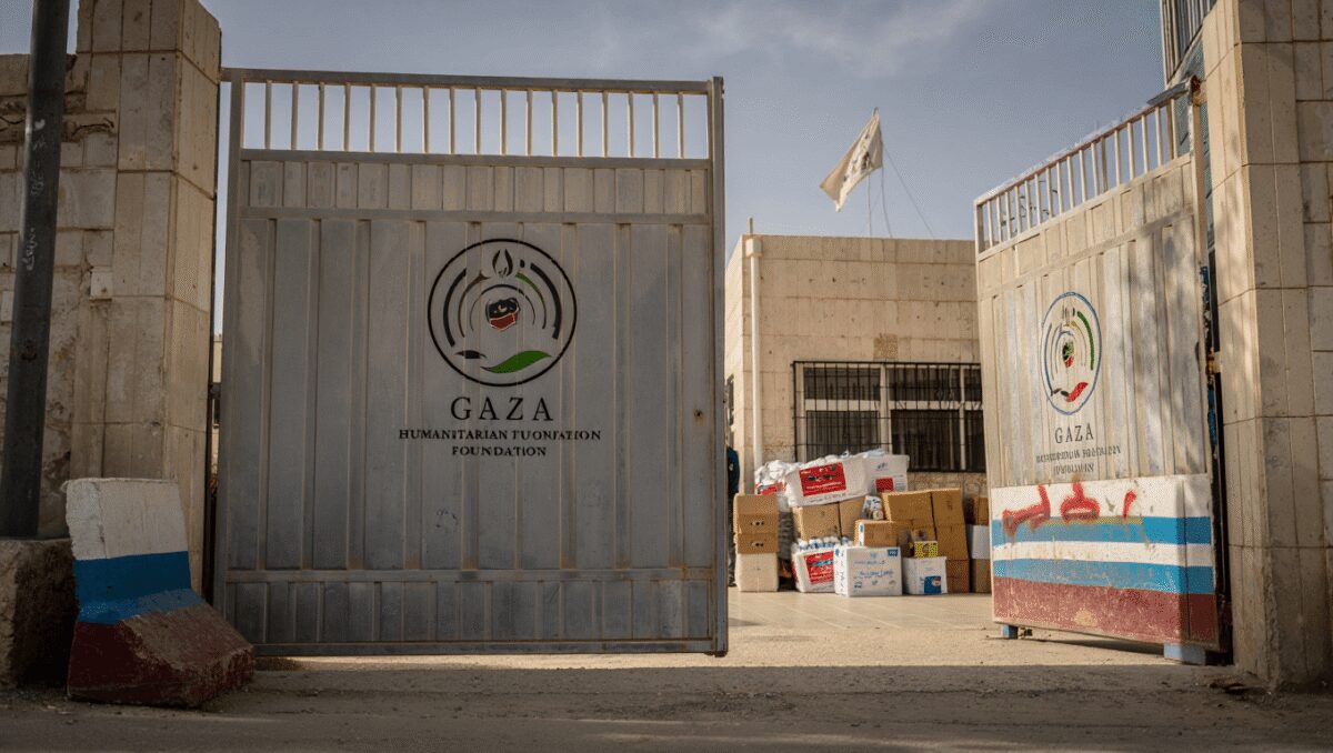La contestata ong Gaza Humanitarian Foundation ha detto che la sua missione è terminata