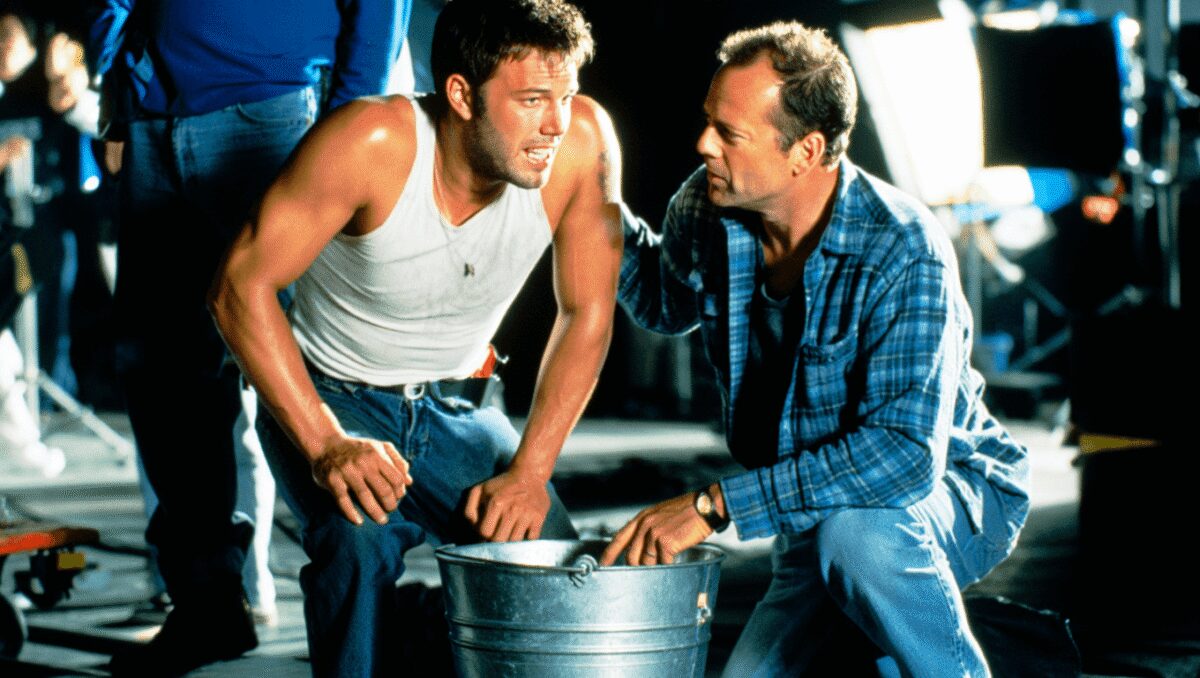 Armageddon: quando Ben Affleck vomitava in un secchio mentre con Bruce Willis girava la scena più commovente del film.