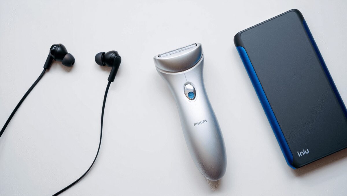 Offerte lampo sotto i 30 €: auricolari Belkin a 16 €, levapelucchi Philips a 13 € e powerbank Iniu a 16 €. Prezzi così non durano tanto