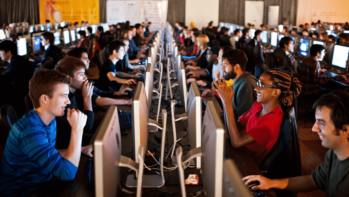 Marathon parte con il piede giusto su Steam: oltre 140.000 giocatori simultanei per il Server Slam