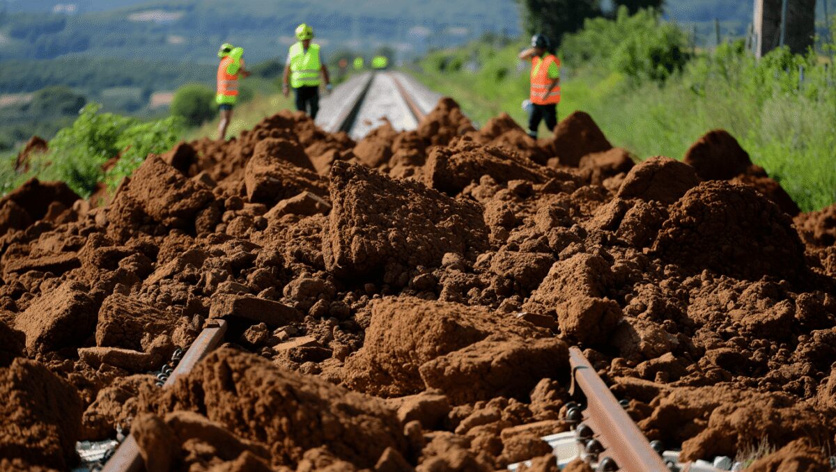 Frana in Molise: A14 e linea ferroviaria a rischio chiusura per mesi