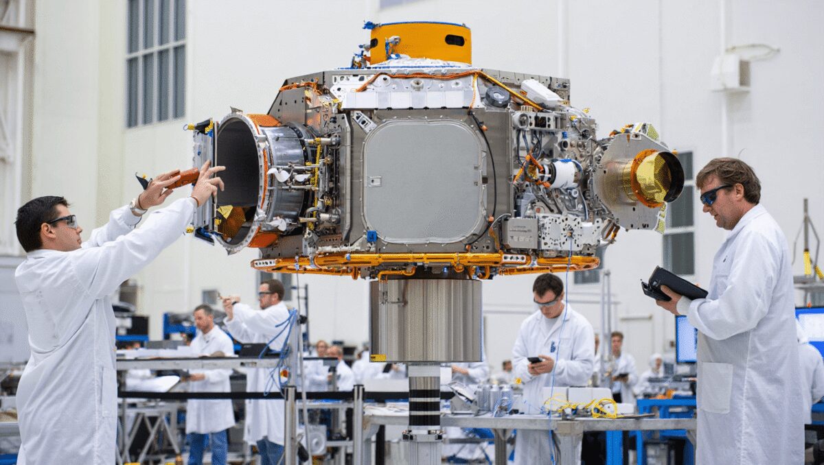 Il telescopio spaziale NEO Surveyor della NASA è entrato nella fase di integrazione e test