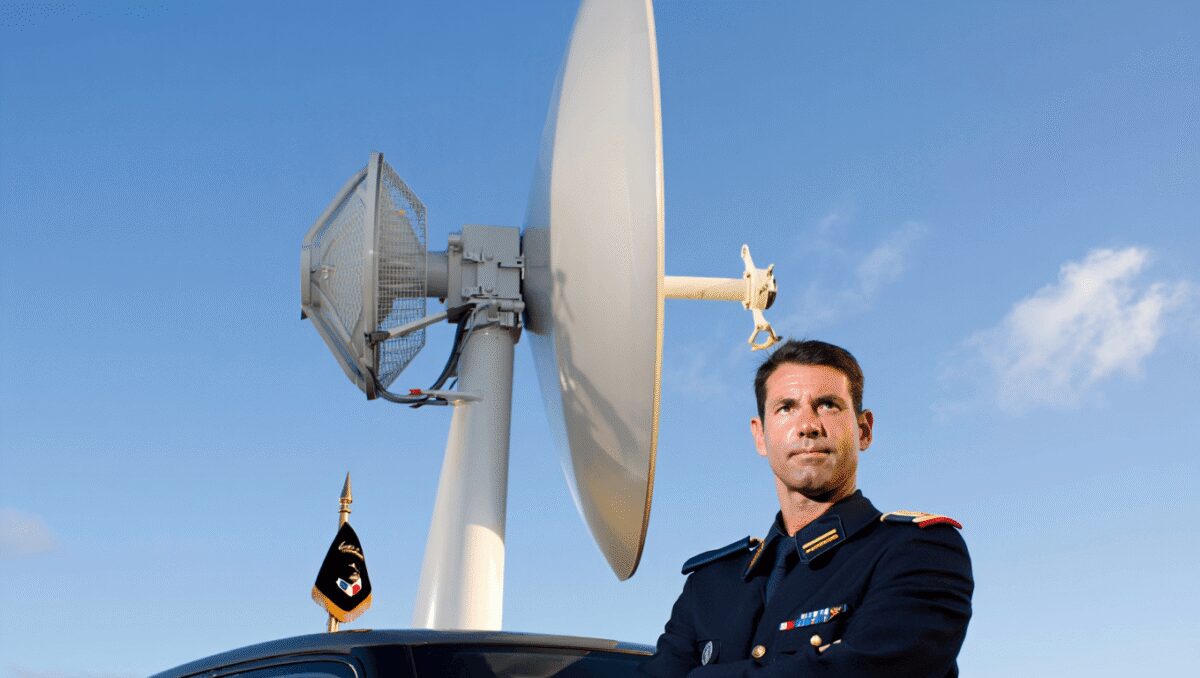 La Francia assegna a Eutelsat un contratto da 138 milioni di Euro per comunicazioni militari satellitari