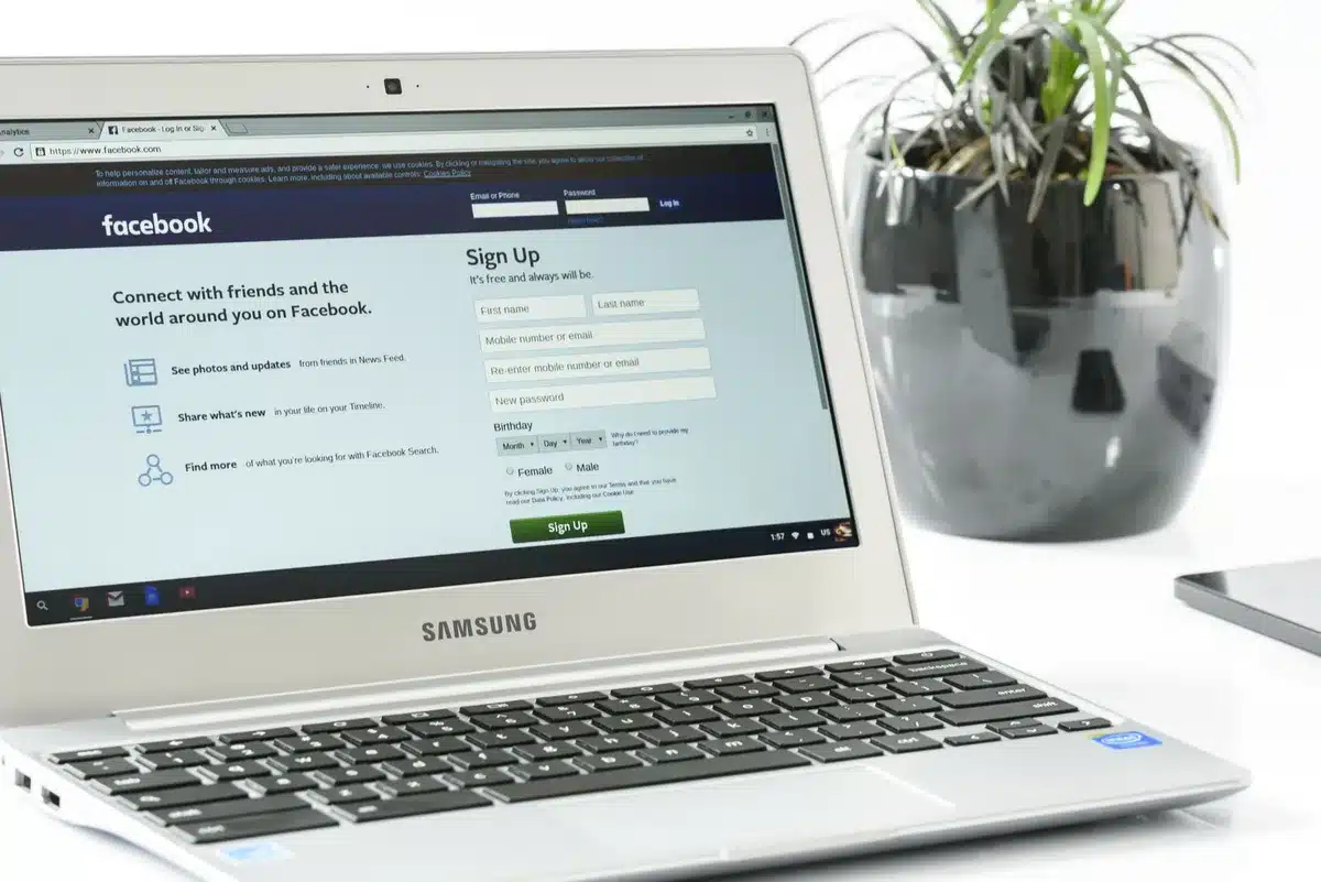Schermata di registrazione per una prova gratuita su piattaforma digitale