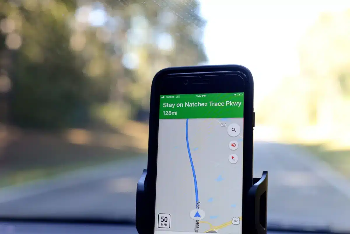 Localizzatore GPS e dispositivi di tracciamento per pacchi e spedizioni
