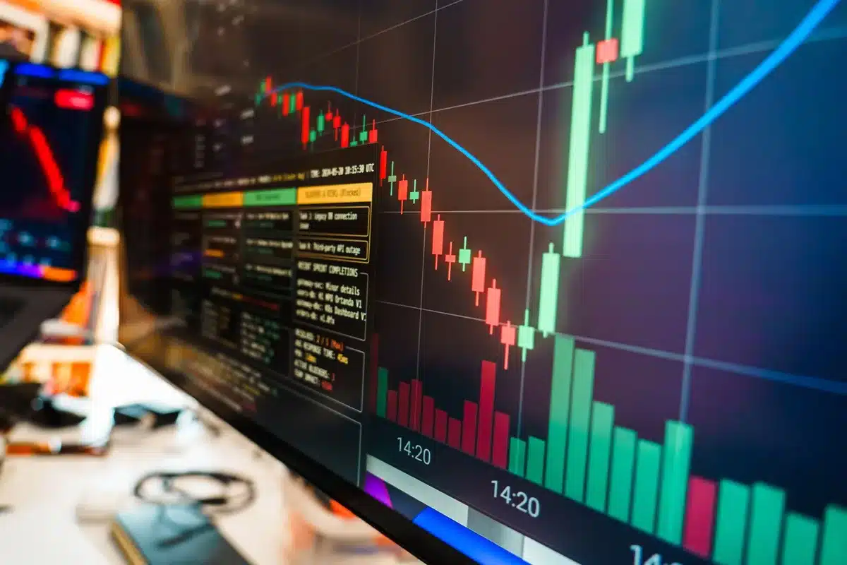 Pannello di controllo con grafici finanziari e metriche in tempo reale