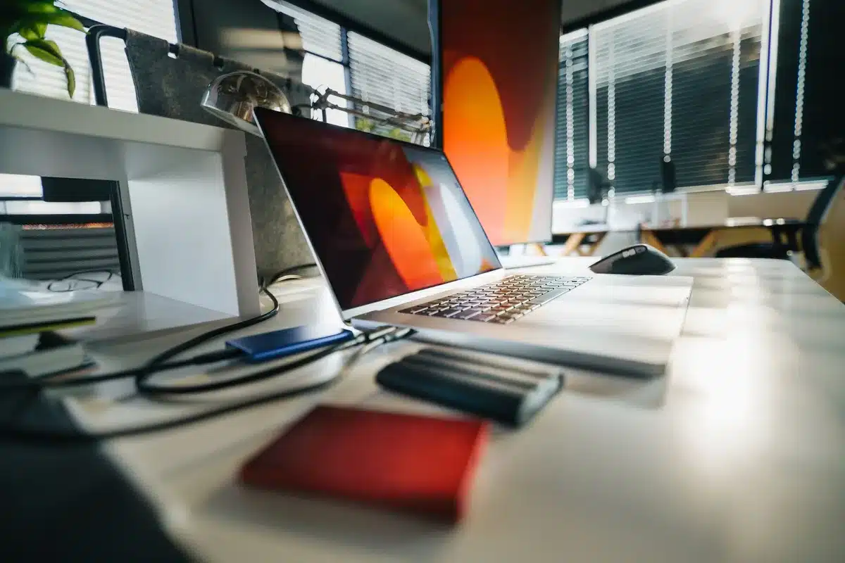 Schermata di salvataggio dati e backup su computer