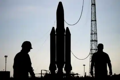 Ariane 64 per OneWeb: Eutelsat sceglie due lanci nel 2027 e 2028