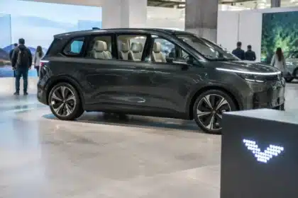 Monovolume tornano: Renault E-Space rilancia il segmento dopo Fiat e Citroën