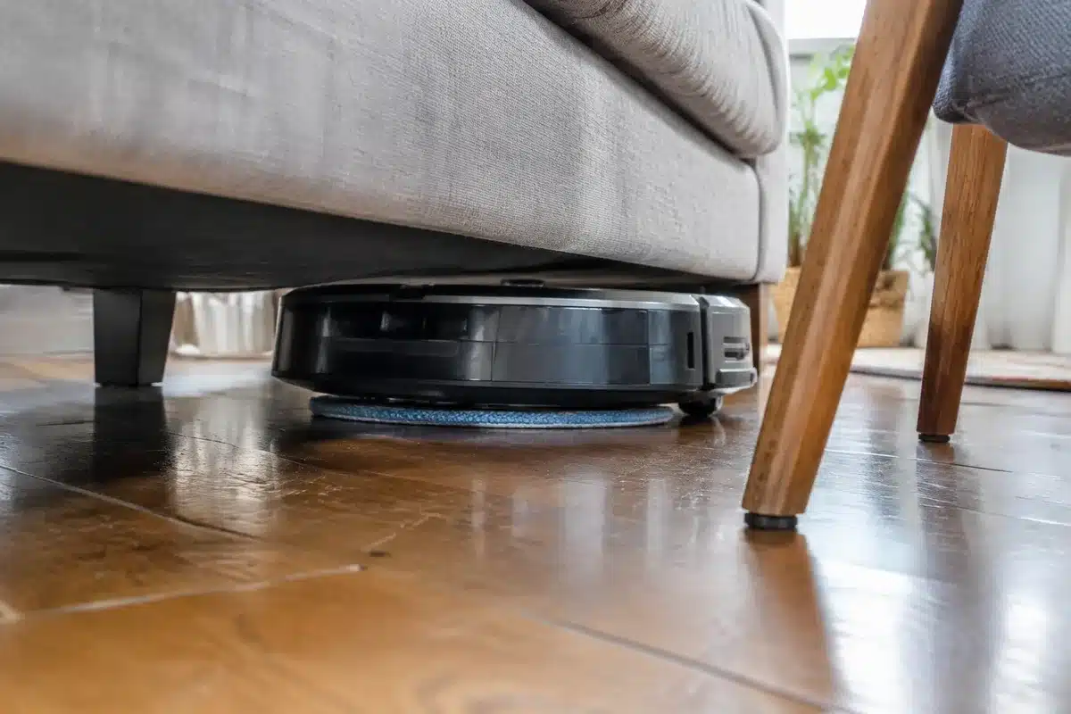 Roomba 115, 415, 515 e 575 in offerta: robot multifunzione che arrivano dove gli altri si fermano